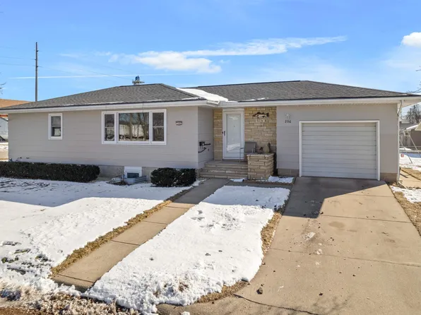 206 Buchanan St, Winona, MN 55987