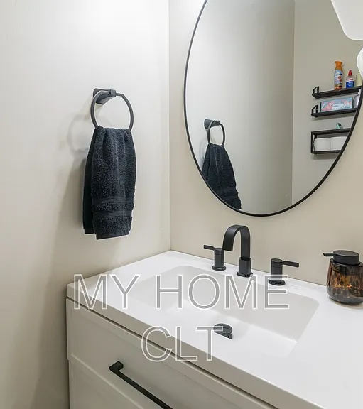 10029 Dauphine Dr — Photo 17