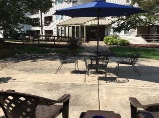 2701 W Willowlake Dr APT 54, Peoria, IL 61614
