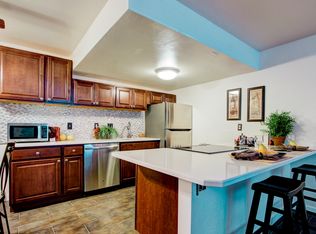 645 Manhattan Pl APT 105, Boulder, CO 80303