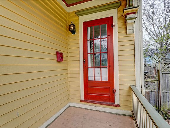 3rd image of 42 Hickory St