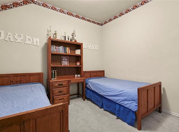 4th image of 8647 Darrington Dr