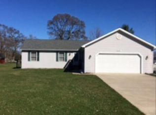 537 Rustic Ct, Caro, MI 48723