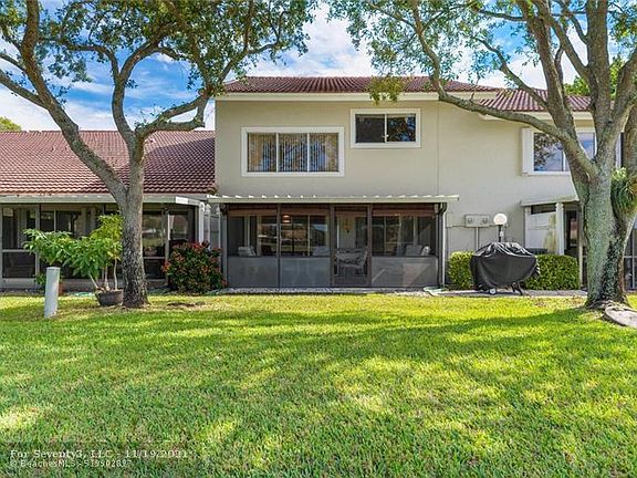 5th image of 7426 Pinewalk Dr S #7426