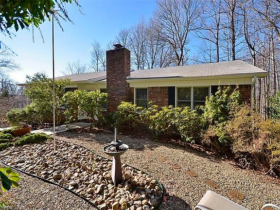 2nd image of 510 Starmount Ln