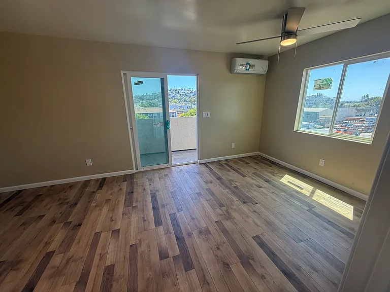 4860 Palm Ave — Photo 11