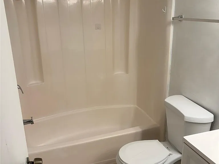 2700 Park Windsor Dr #713 — Photo 7