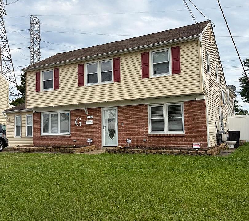 2nd image of 7404 Wyndam Rd
