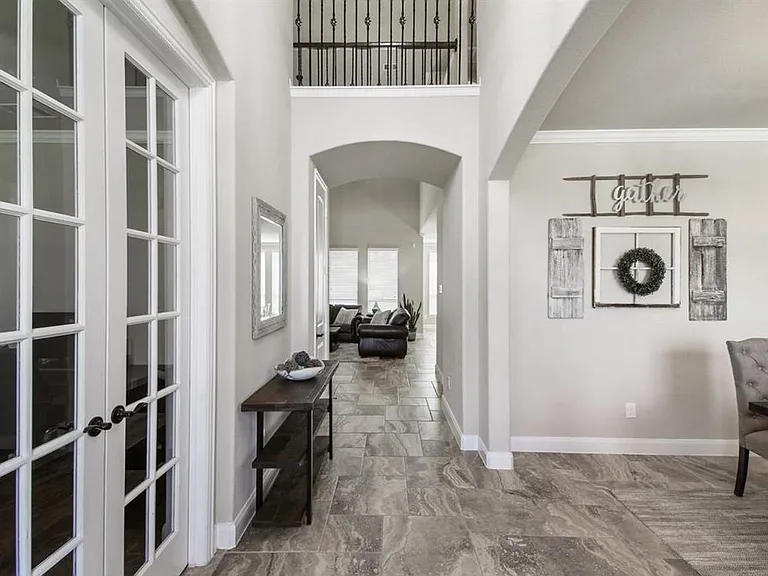 18002 Heartsong Dr — Photo 3