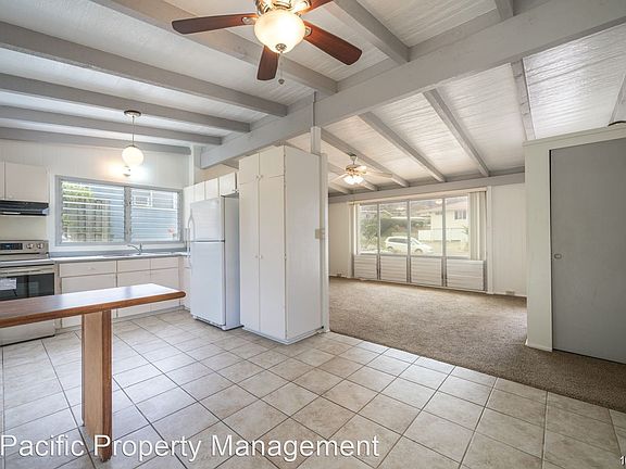 3rd image of 371 Keolu Dr