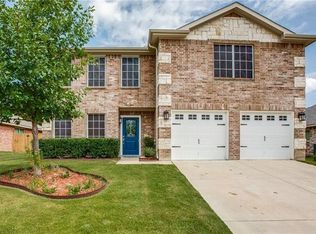 532 Griffith Dr, Saginaw, TX 76179