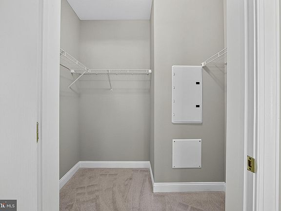2nd image of 3000 Fountainview Cir #3109