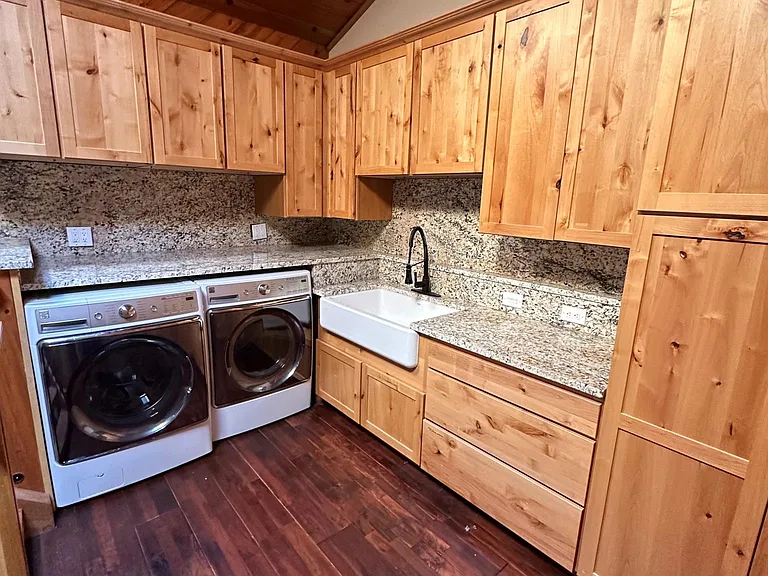 1119 Overlook Dr — Photo 11