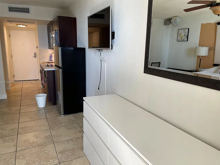 19201 Collins Ave #805 — Photo 6