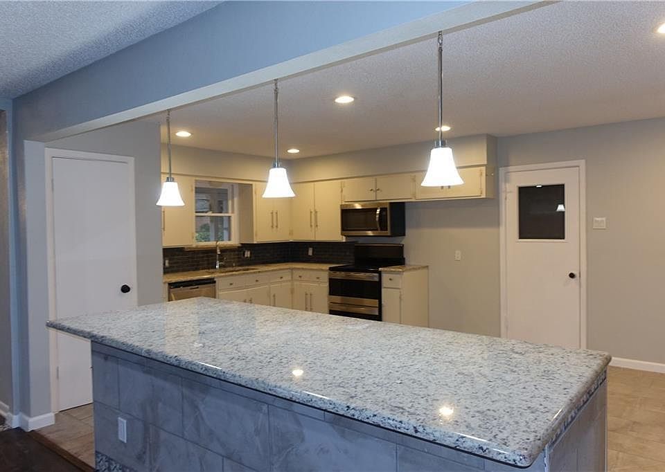 1st image of 2504 Anglers Dr