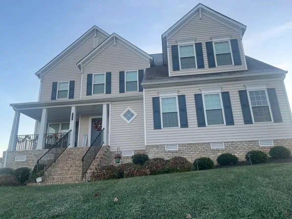 1615 Reed Marsh Pl, Goochland, VA 23063