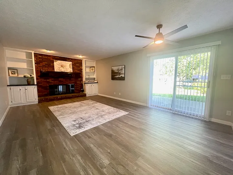 401 N Nebo Rd — Photo 6