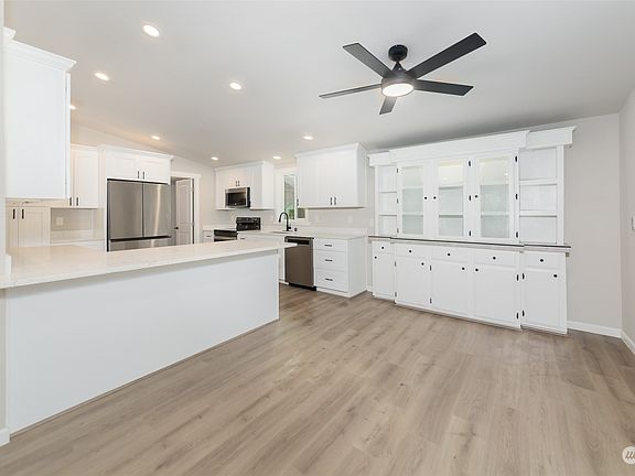 4th image of 19821 Silverton Way