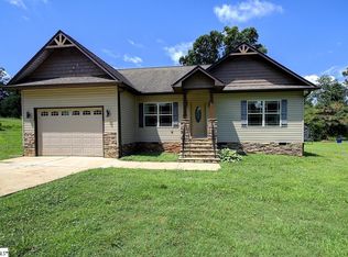 274 Millwood Ln, Wellford, SC 29385