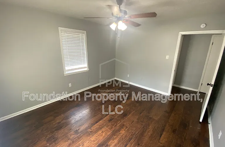 137 S Fenwick Rd — Photo 22