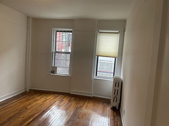 5th image of 452 Park Pl APT 1A