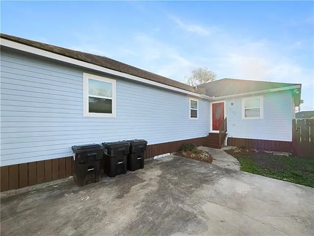 Building Photo - 4522 Shalimar Dr