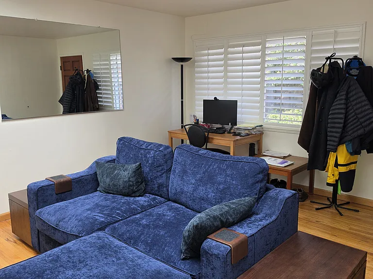 1063 Talbot Ave — Photo 3
