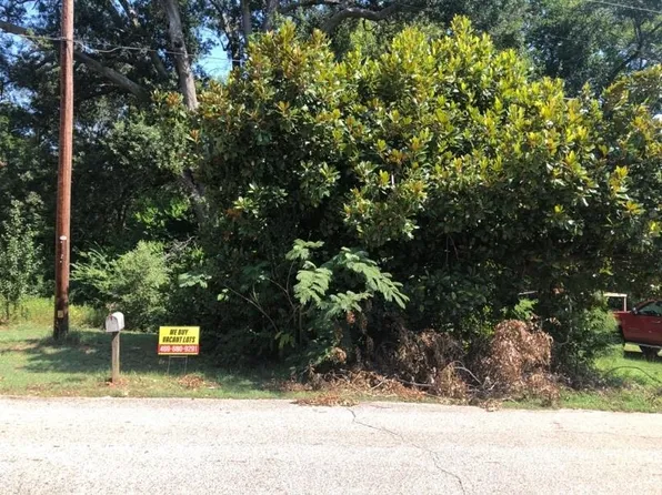 1109 Millie St, Longview, TX 75602