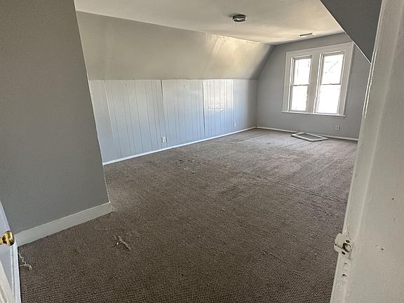 5th image of 1494 Chapel St #3