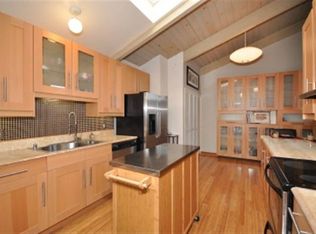 22910 Cricket Hill Rd, Cupertino, CA 95014