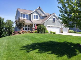 2917 S Saddle Ridge Ct NE, Rockford, MI