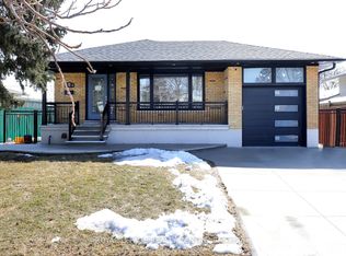 40 Summerfield Cres, Toronto, ON M9C 3X3