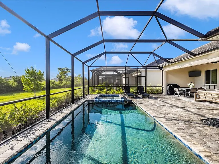 17662 Santorini Ct — Photo 47
