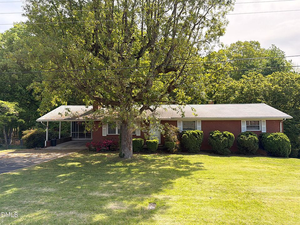 1st image of 583 Steele St