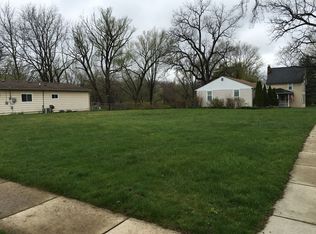 301 Oakland St, Holly, MI