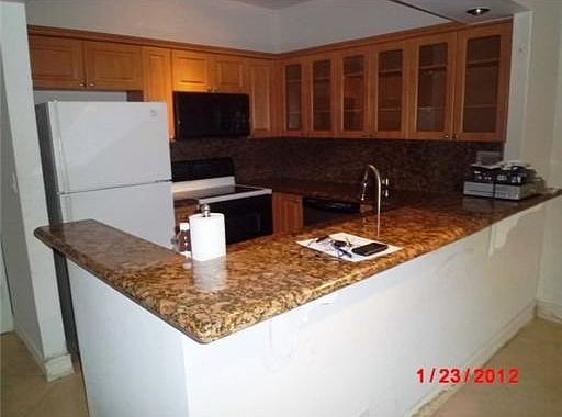 5th image of 1455 N Treasure Dr APT 1B