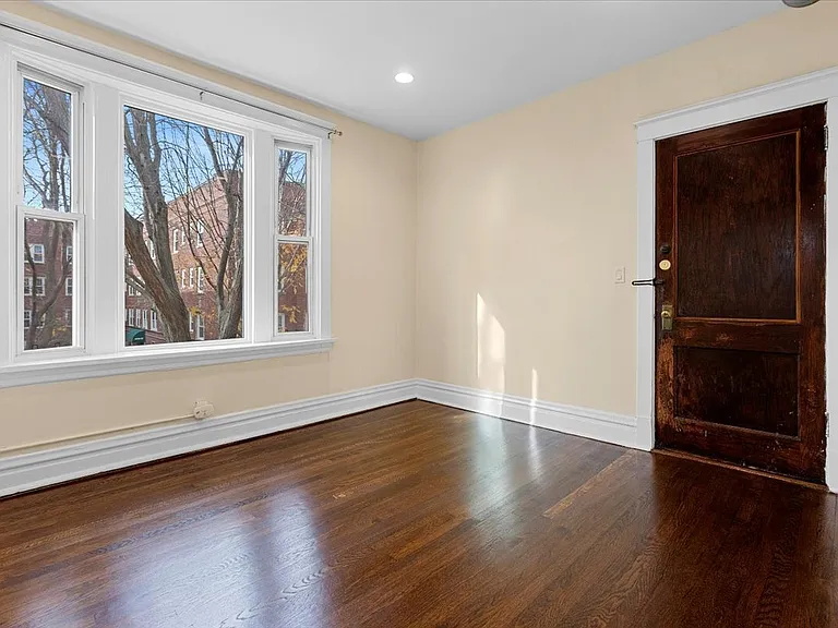 4351 N Bell Ave #2R — Photo 6