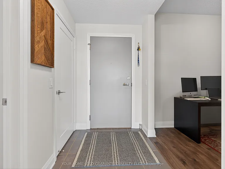 16 Concord Pl #218 — Photo 12