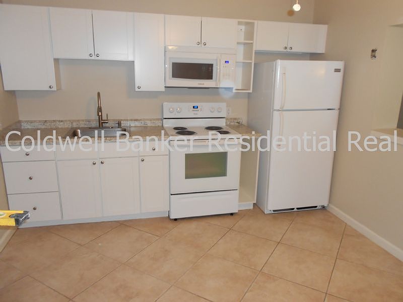 2nd image of 751 108th Ave N Unit A