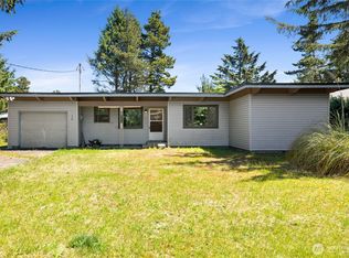 324 Mizzen Ave NW, Ocean Shores, WA