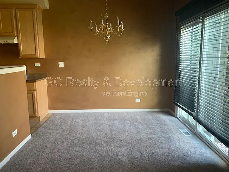 922 Kings Canyon Dr — Photo 6