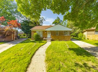 24340 Geneva Ave, Oak Park, MI 48237