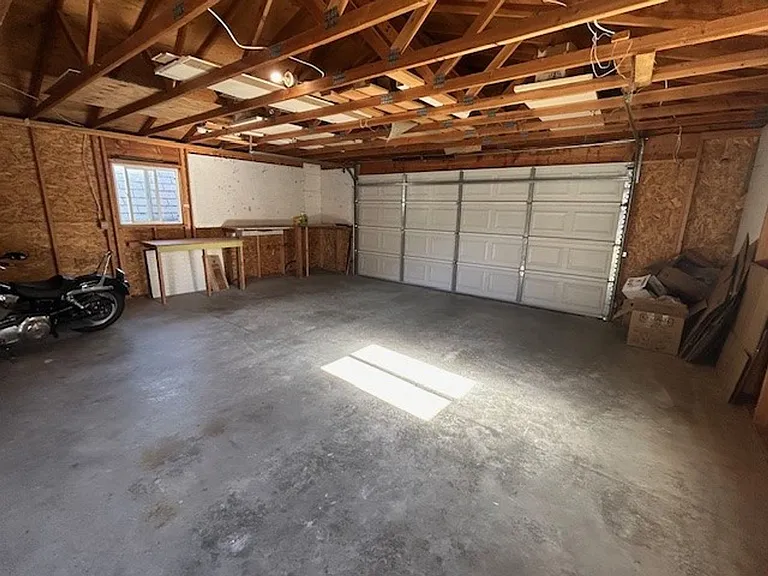 103 Silverbow Ct — Photo 6