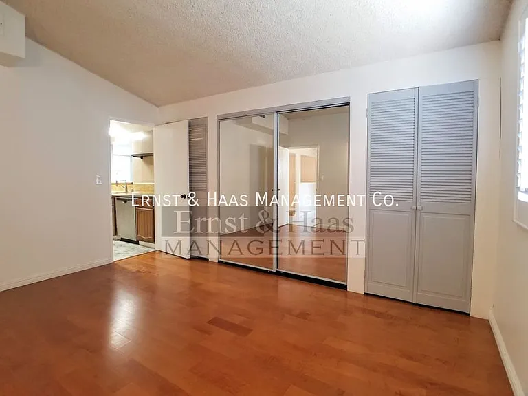 3310 E Curry St — Photo 15