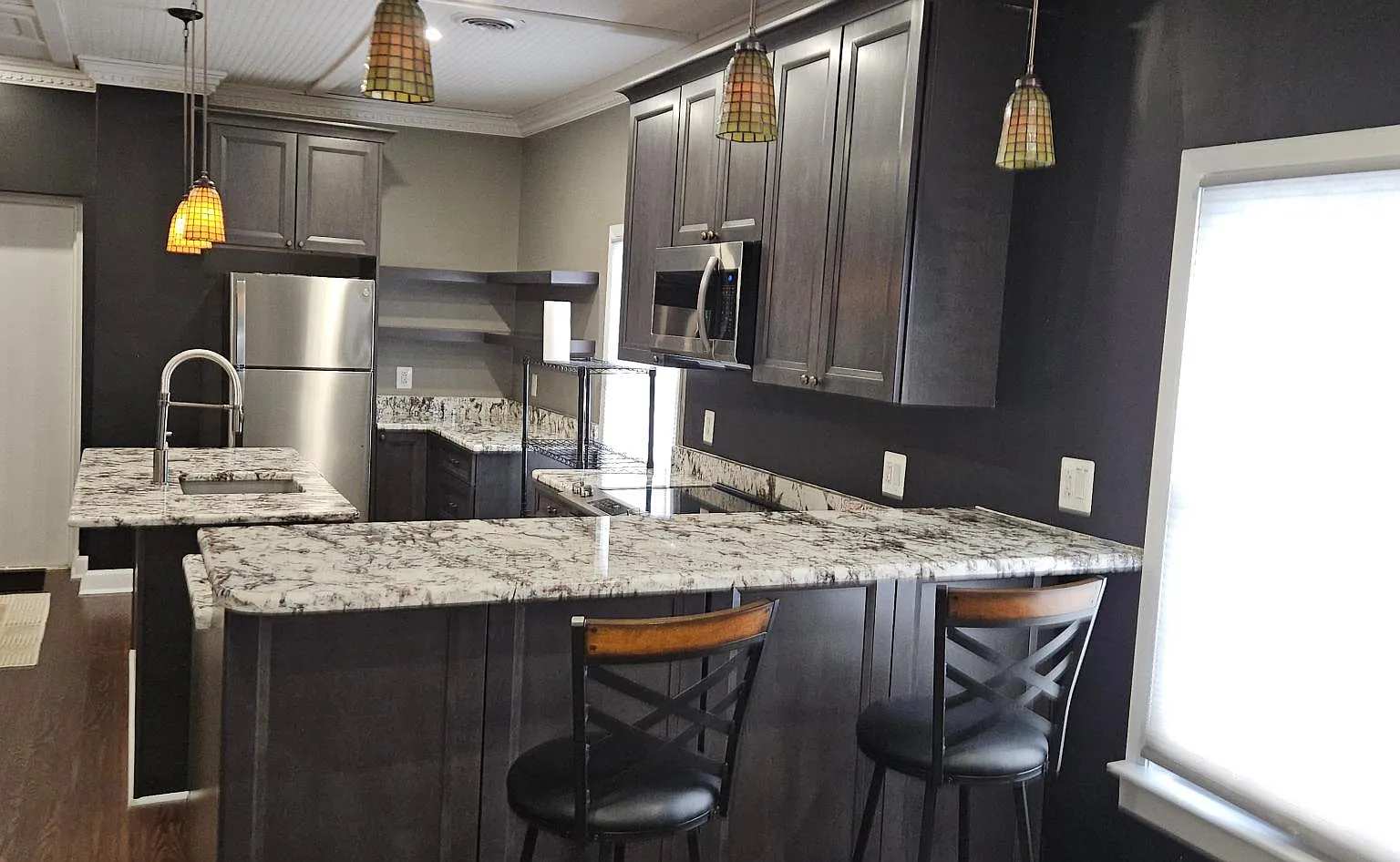 1 bed, 1000 sqft, $2,100 — Photo 3