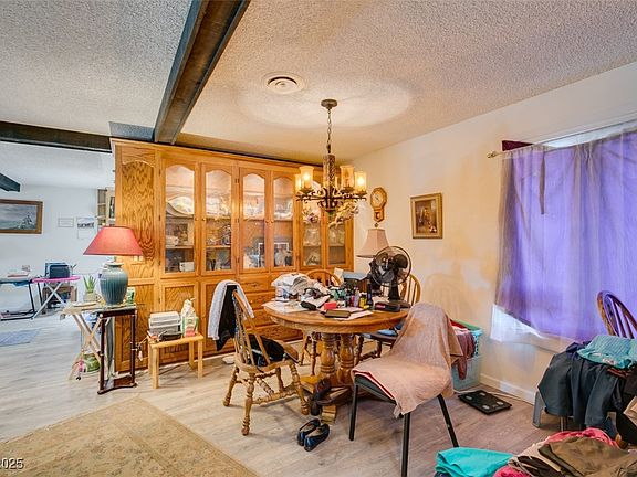 5th image of 4476 Oakhill Cir