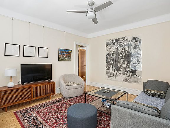 2nd image of 345 E 77th St APT 5H