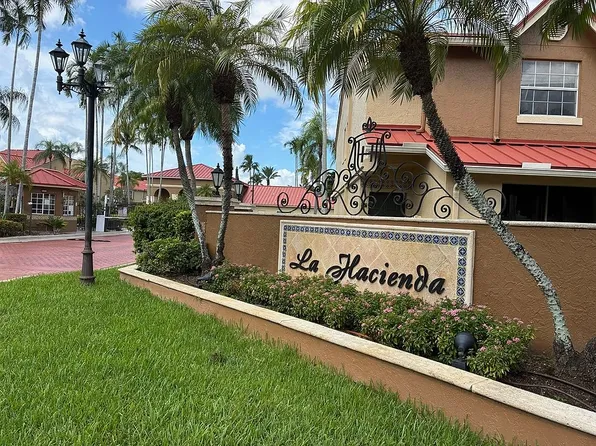 18330 NW 68th Ave APT C, Hialeah, FL 33015