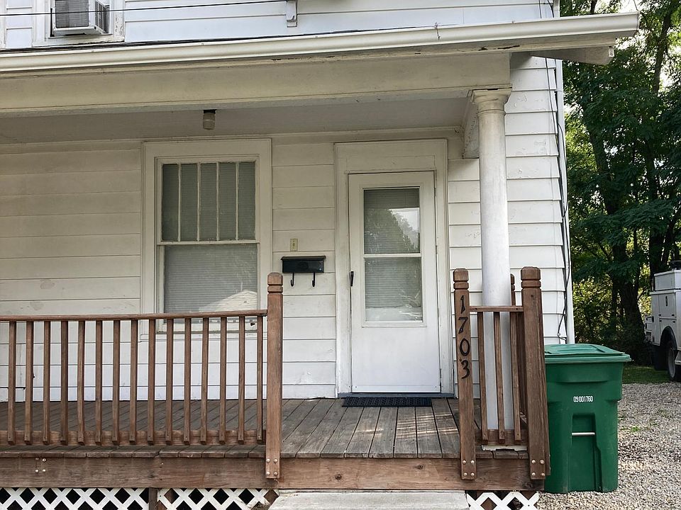 2nd image of 1703 Plum St