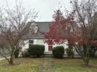 10 Jesse Davis Ln, Barrington, RI 02806